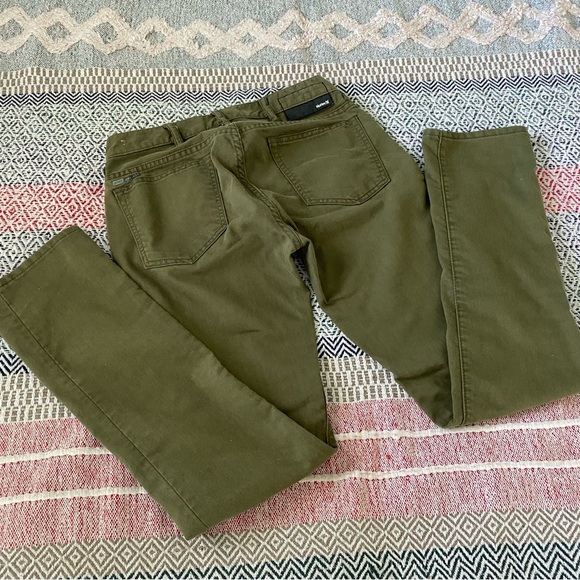 HURLEY 84 Slim Jeans - Army Green Color. Classic 5-pocket Jean.🍃 - Picture 2 of 11